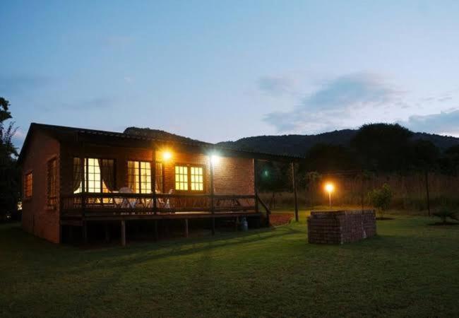 Mount Azimbo Lodge หลุยส์ทริคาร์ดท์ ภายนอก รูปภาพ