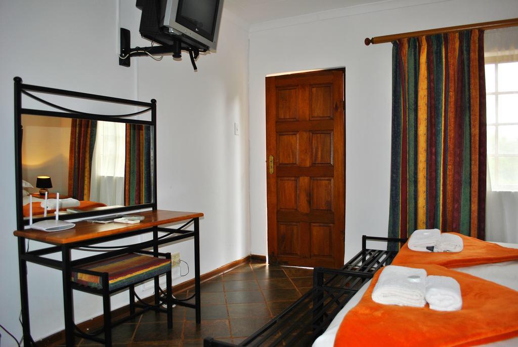 Mount Azimbo Lodge หลุยส์ทริคาร์ดท์ ภายนอก รูปภาพ